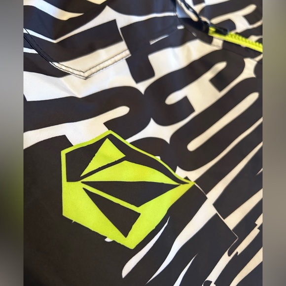 Volcom snowboard pants - Picture 9 of 14